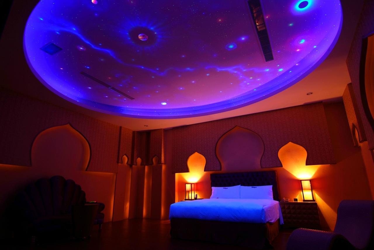 Takao Love Motel Kaohsiung Buitenkant foto