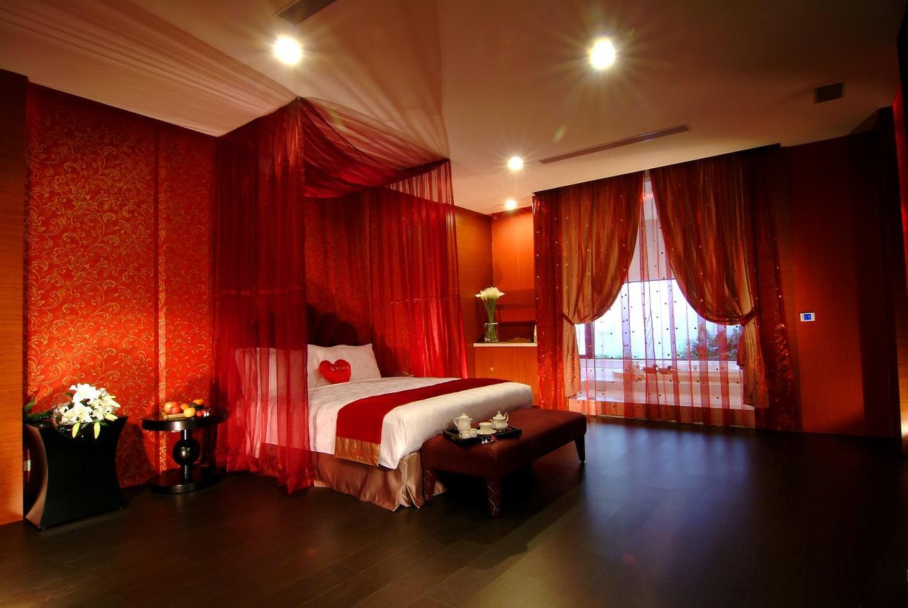 Takao Love Motel Kaohsiung Buitenkant foto