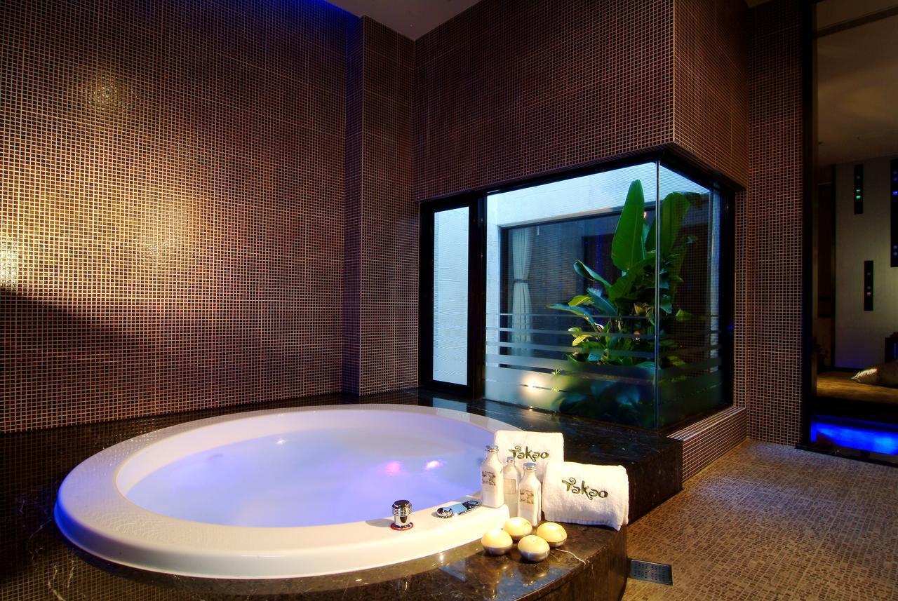 Takao Love Motel Kaohsiung Buitenkant foto